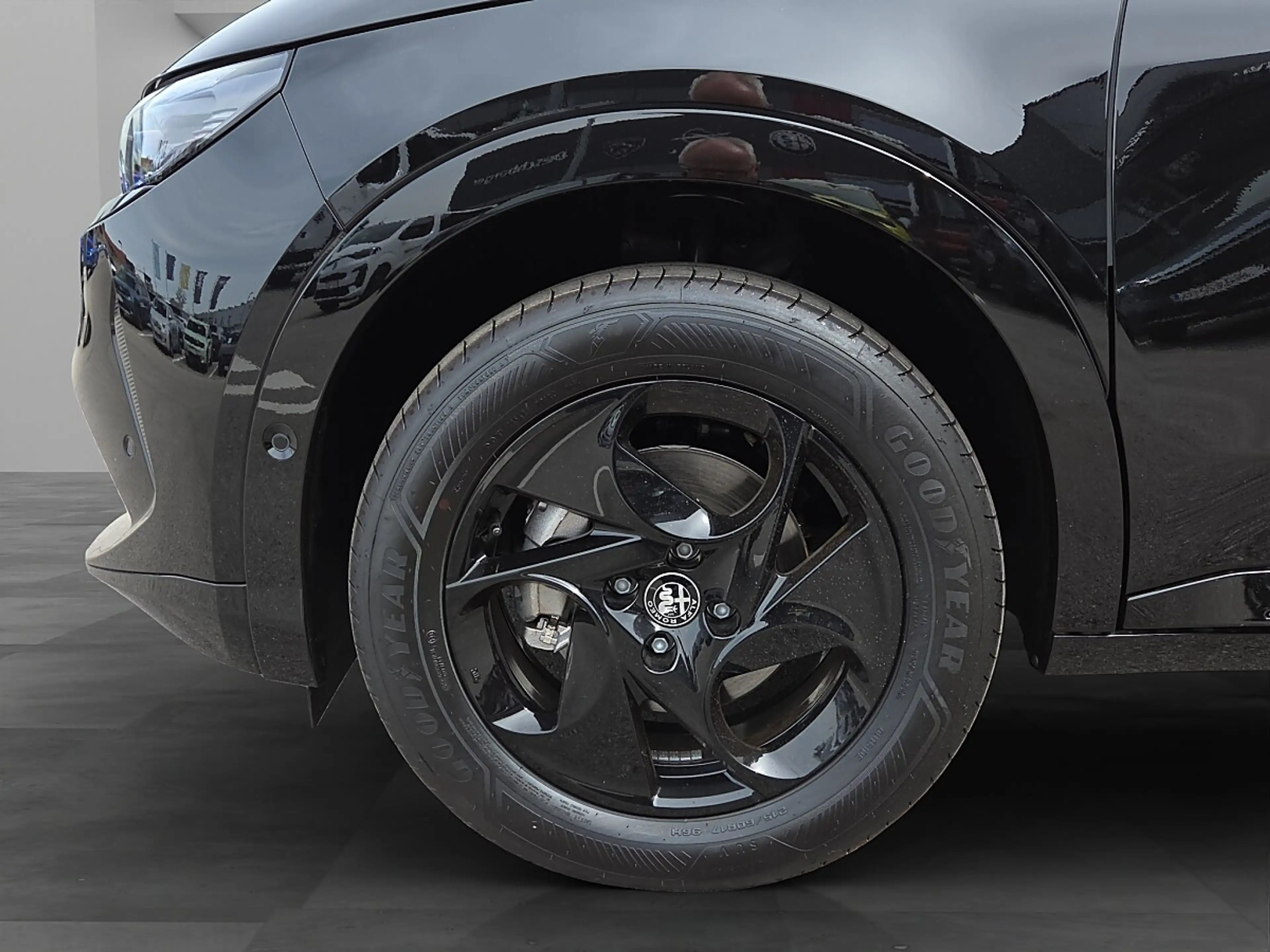 Alfa Romeo Junior Ibrida Sprint 1.2 MHEV e-DCT6 — photo 12