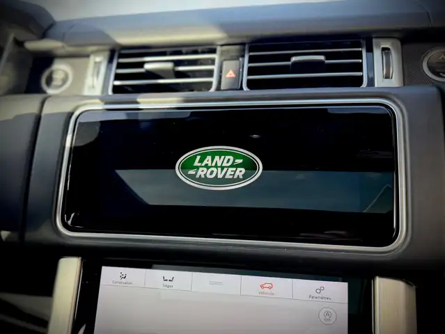 Land Rover Range Rover view 23