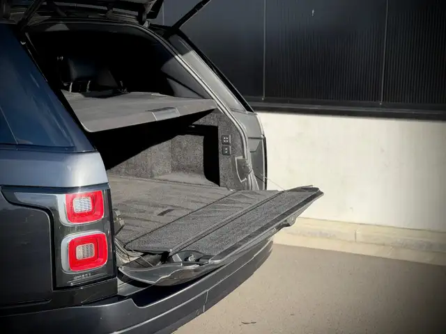 Land Rover Range Rover view 12