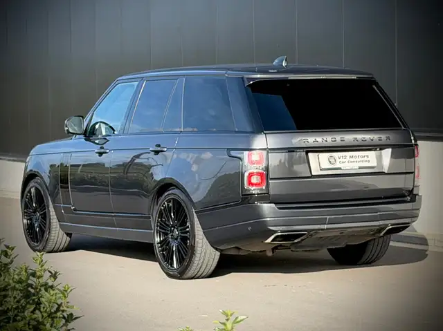 Land Rover Range Rover view 3