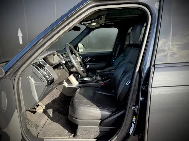 Land Rover Range Rover view 14