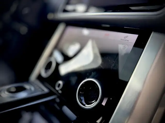 Land Rover Range Rover view 27