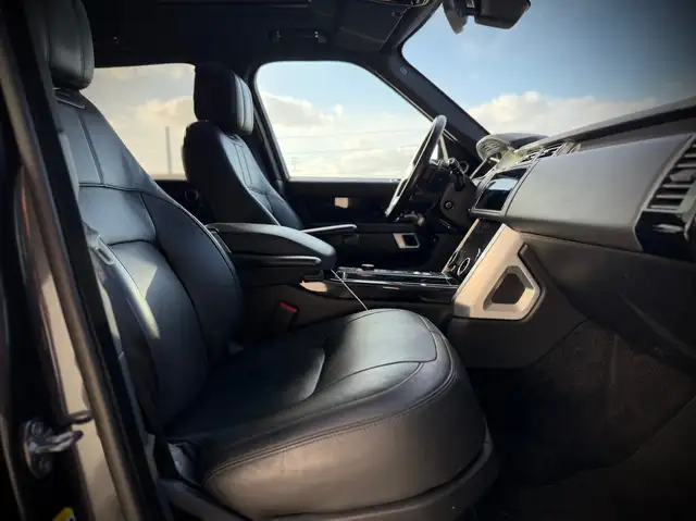 Land Rover Range Rover view 16