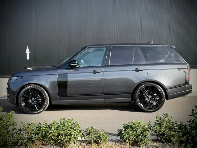 Land Rover Range Rover view 2