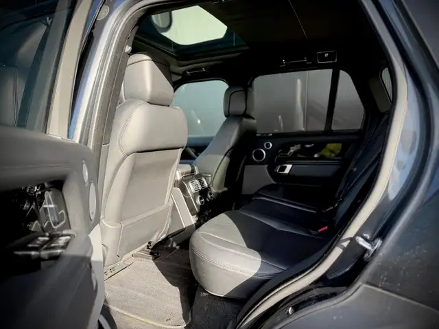 Land Rover Range Rover view 20