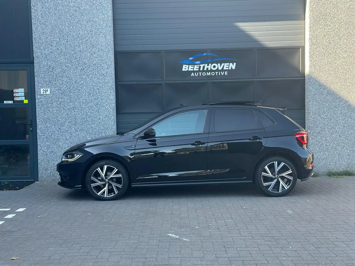 Volkswagen Polo 1.0 TSI R-Line Edition Zwart - 2