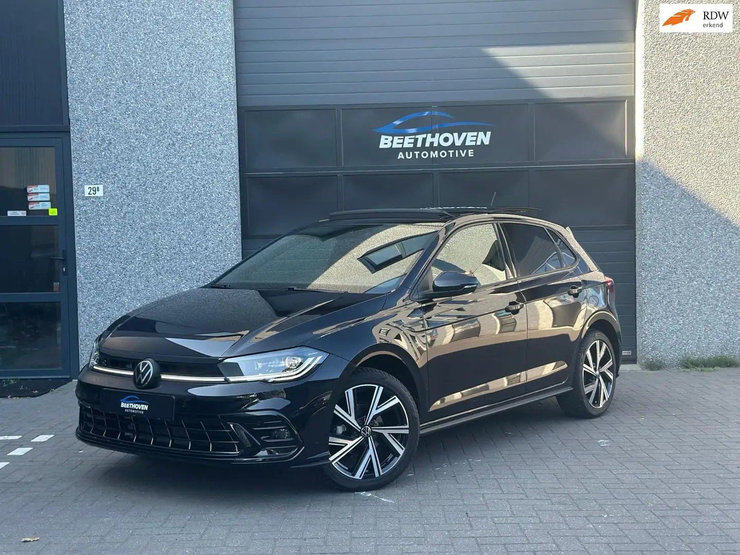 Volkswagen Polo 1.0 TSI R-Line Edition Zwart - 1