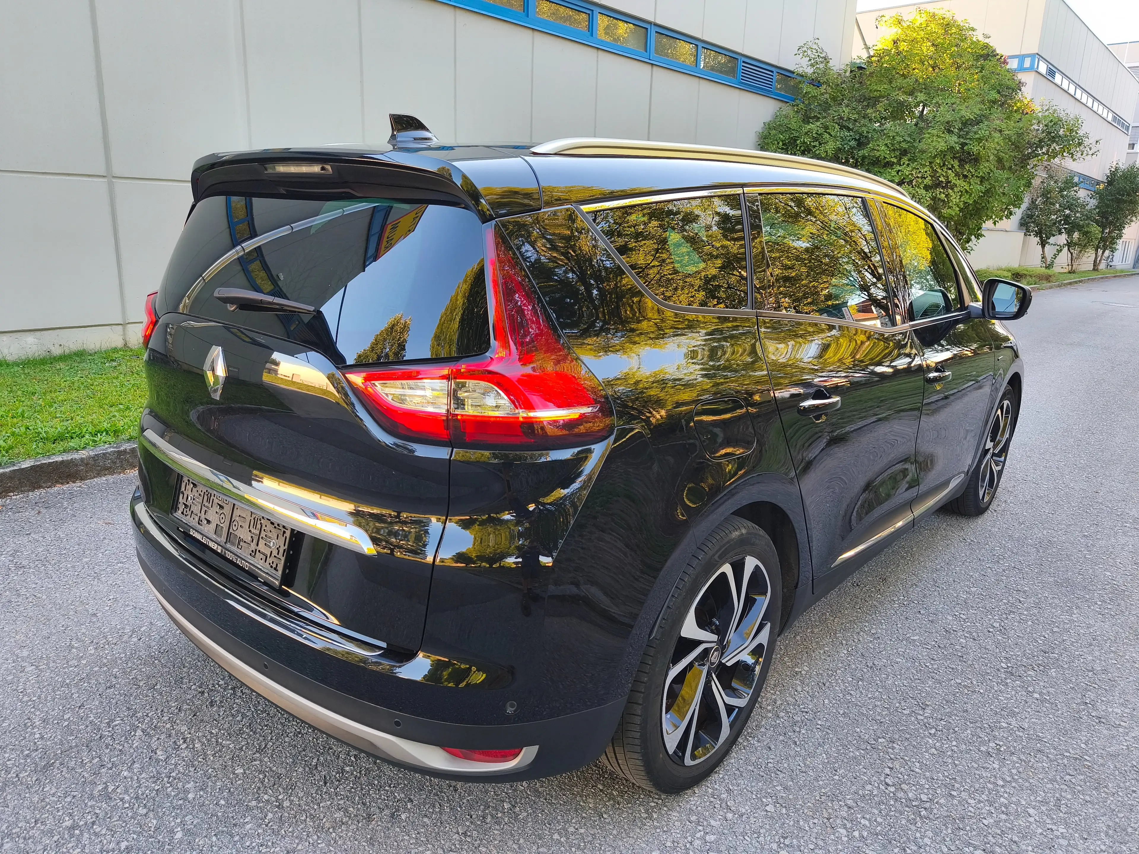Renault Scenic Scénic Grand TCe 160 Black Edition Aut.,* Leder — photo 5