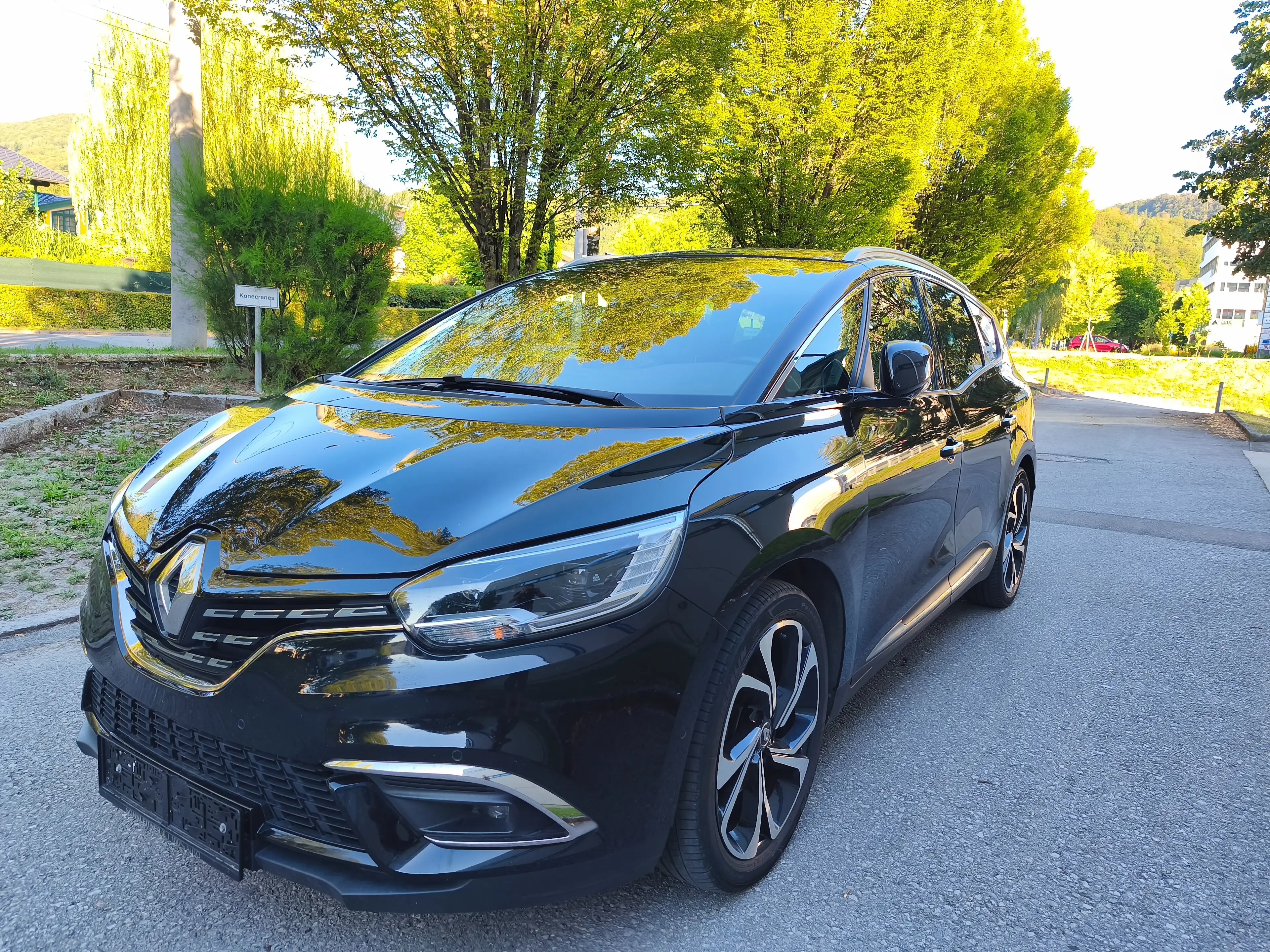Renault Scenic Scénic Grand TCe 160 Black Edition Aut.,* Leder — photo 2