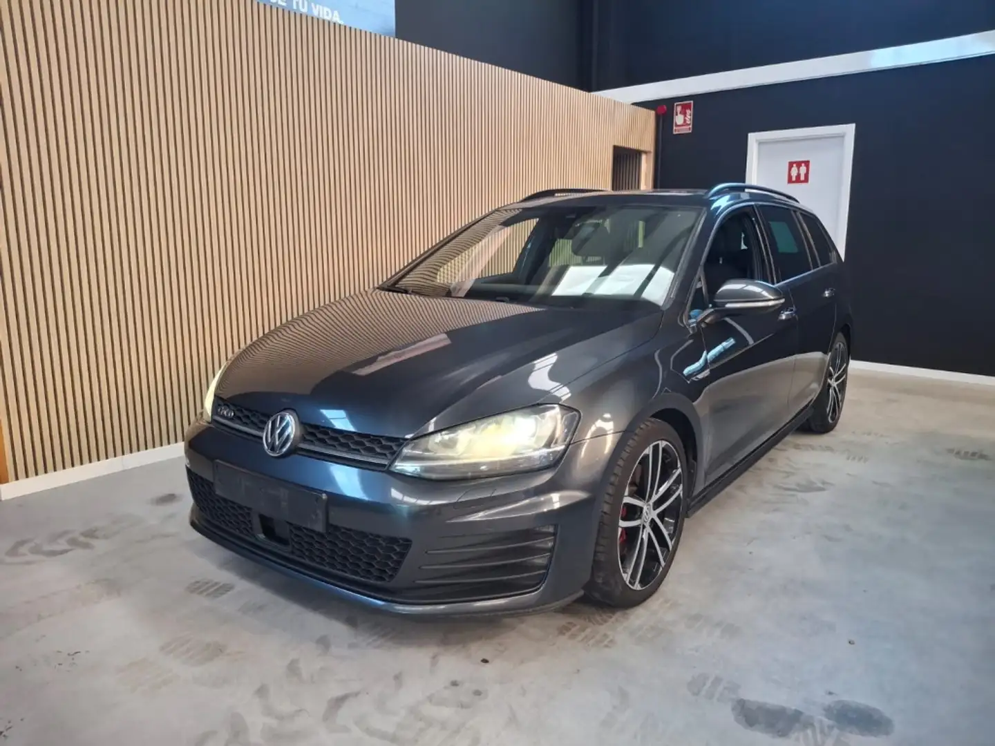Volkswagen Golf Variant 2.0TDI BMT GTD 184 Grigio - 1