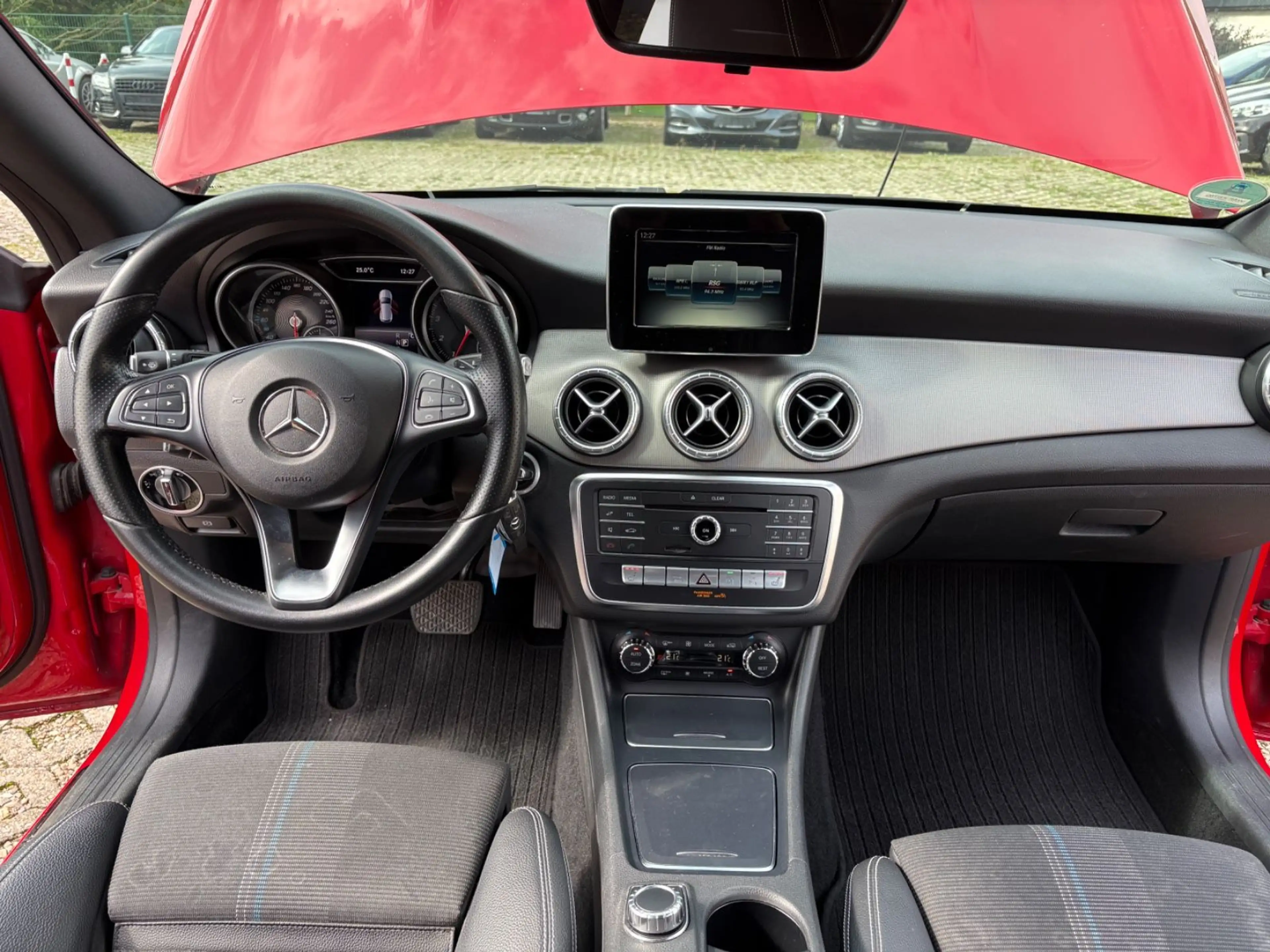 Mercedes-Benz CLA 200 CLA ShootingBrake 200 URBAN AUTOMAT FACELIFT LED — photo 16