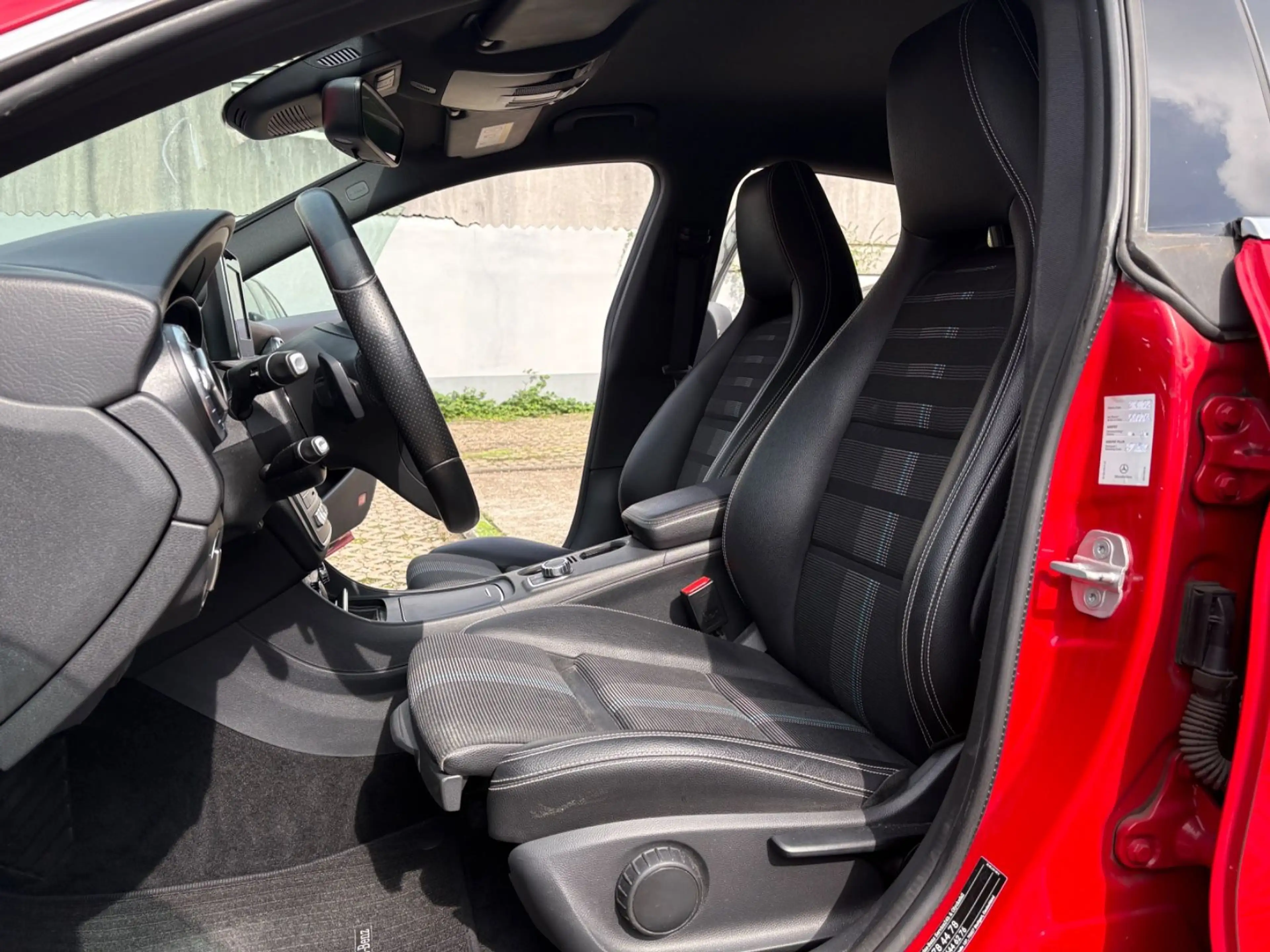 Mercedes-Benz CLA 200 CLA ShootingBrake 200 URBAN AUTOMAT FACELIFT LED — photo 10
