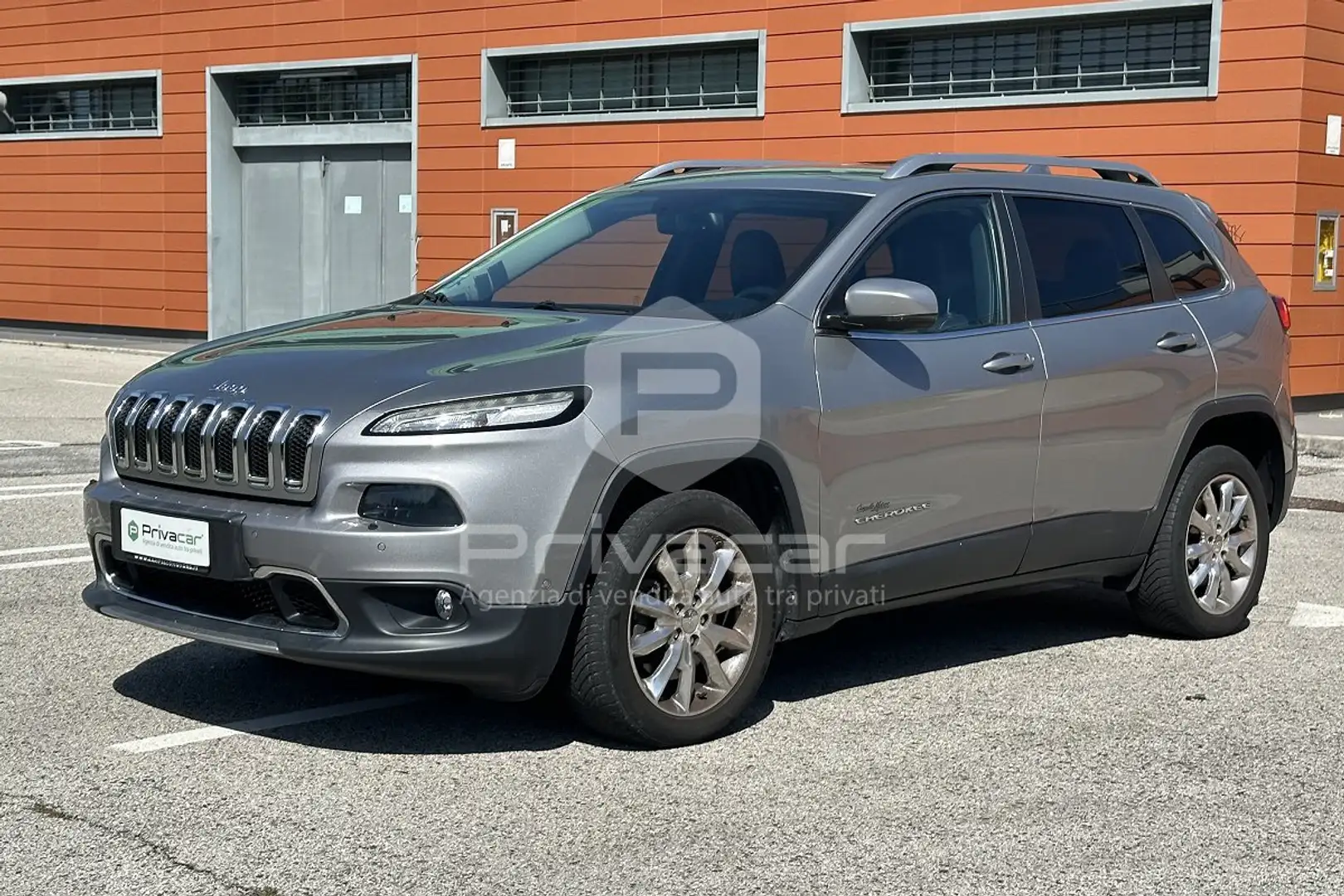 Jeep Cherokee Cherokee 2.2 Mjt II 4WD Active Drive I Limited Argent - 1