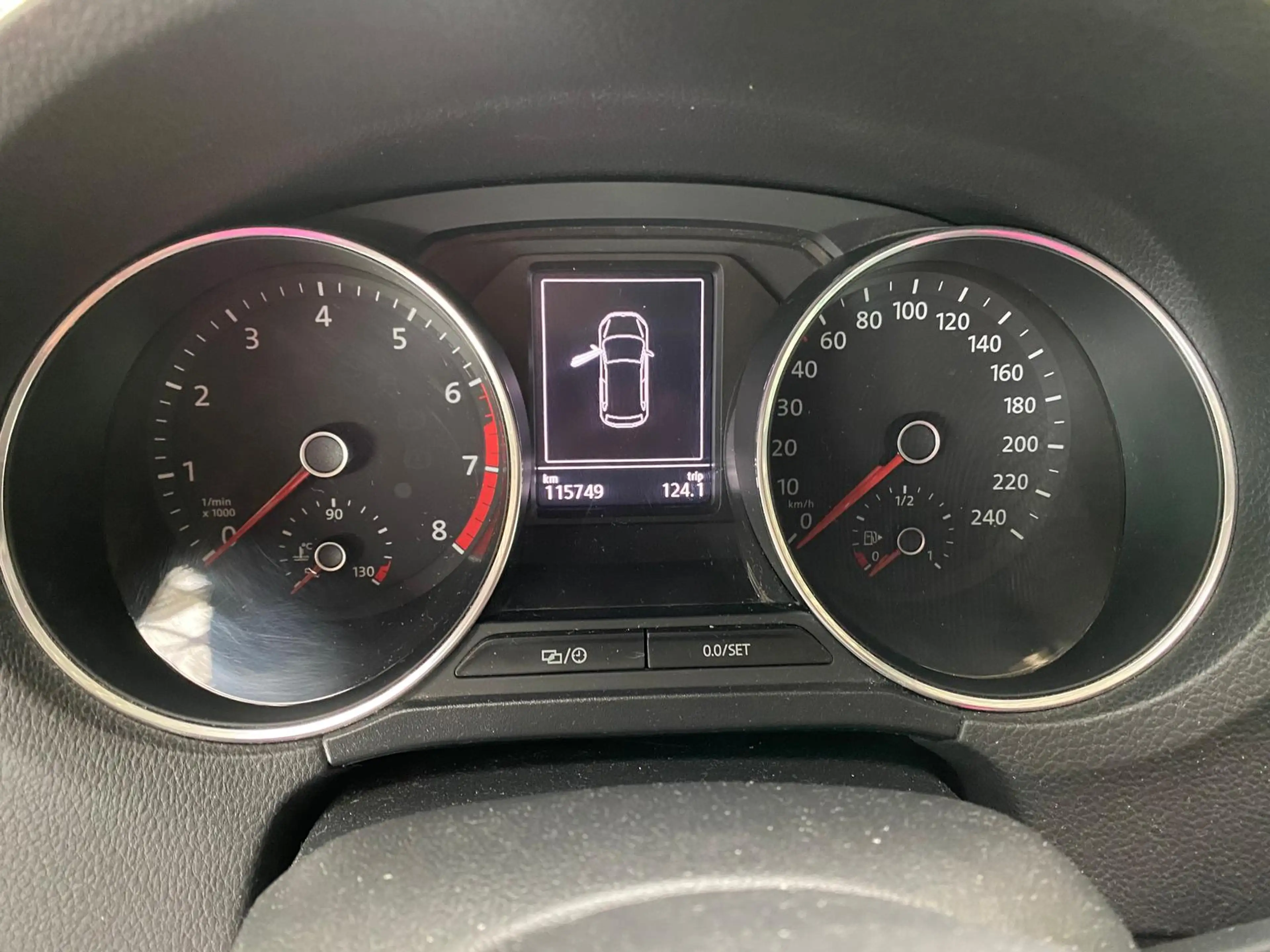 Volkswagen Polo Highline*1.2 TSI NAVI*SHZ*PDC* — photo 11