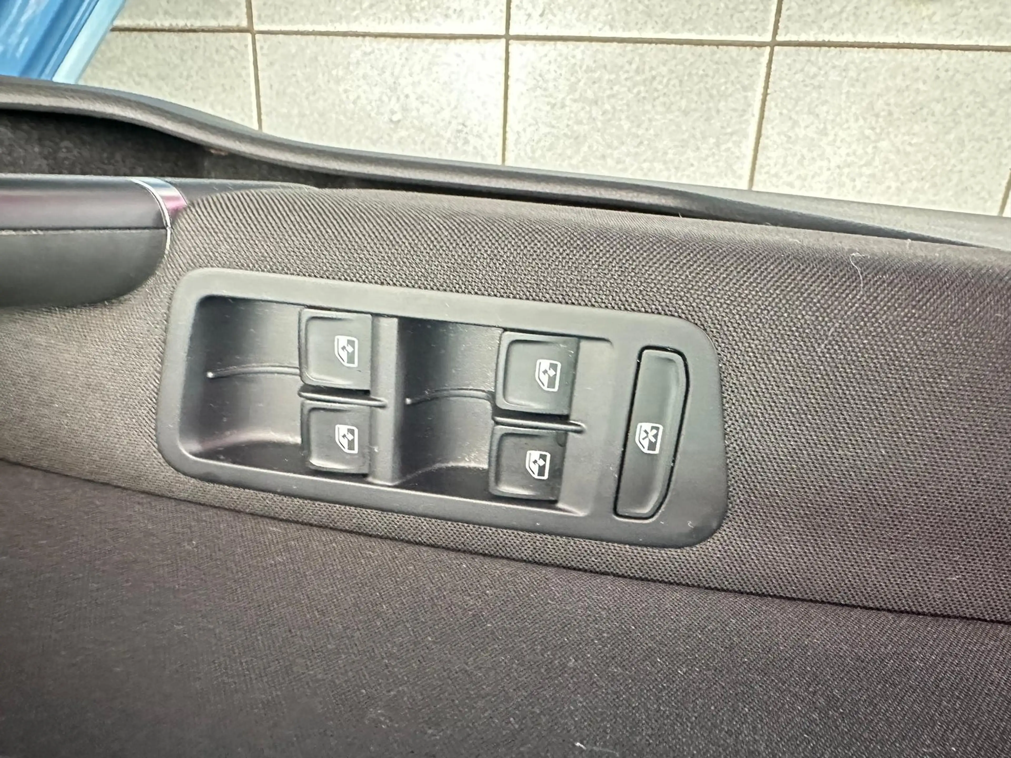 Volkswagen Polo Highline*1.2 TSI NAVI*SHZ*PDC* — photo 5