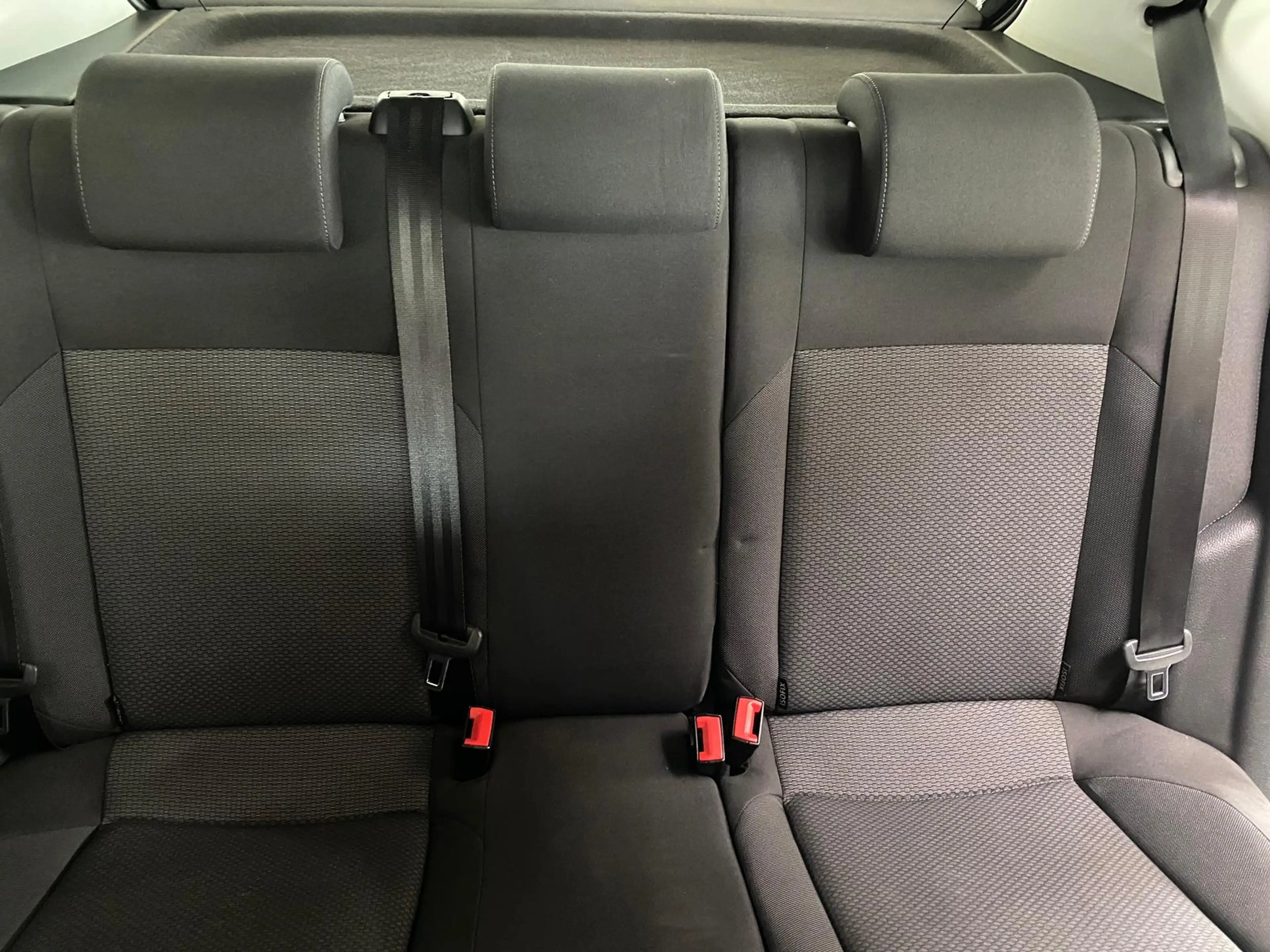 Volkswagen Polo Highline*1.2 TSI NAVI*SHZ*PDC* — photo 9