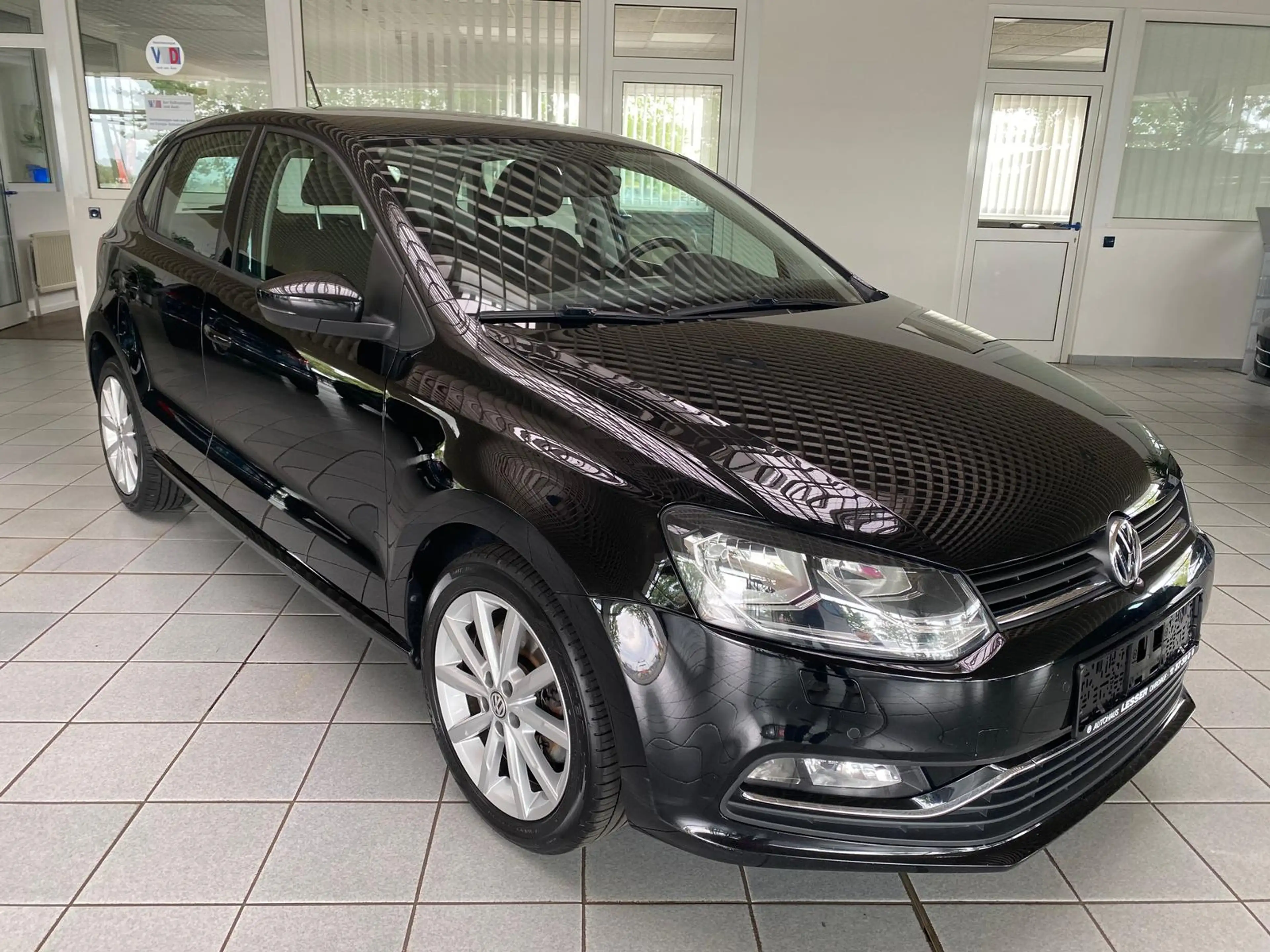 Volkswagen Polo Highline*1.2 TSI NAVI*SHZ*PDC* — photo 3
