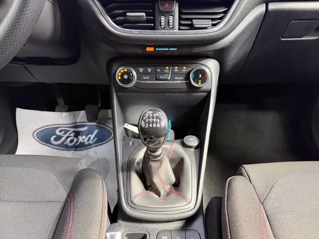 Ford Fiesta view 11