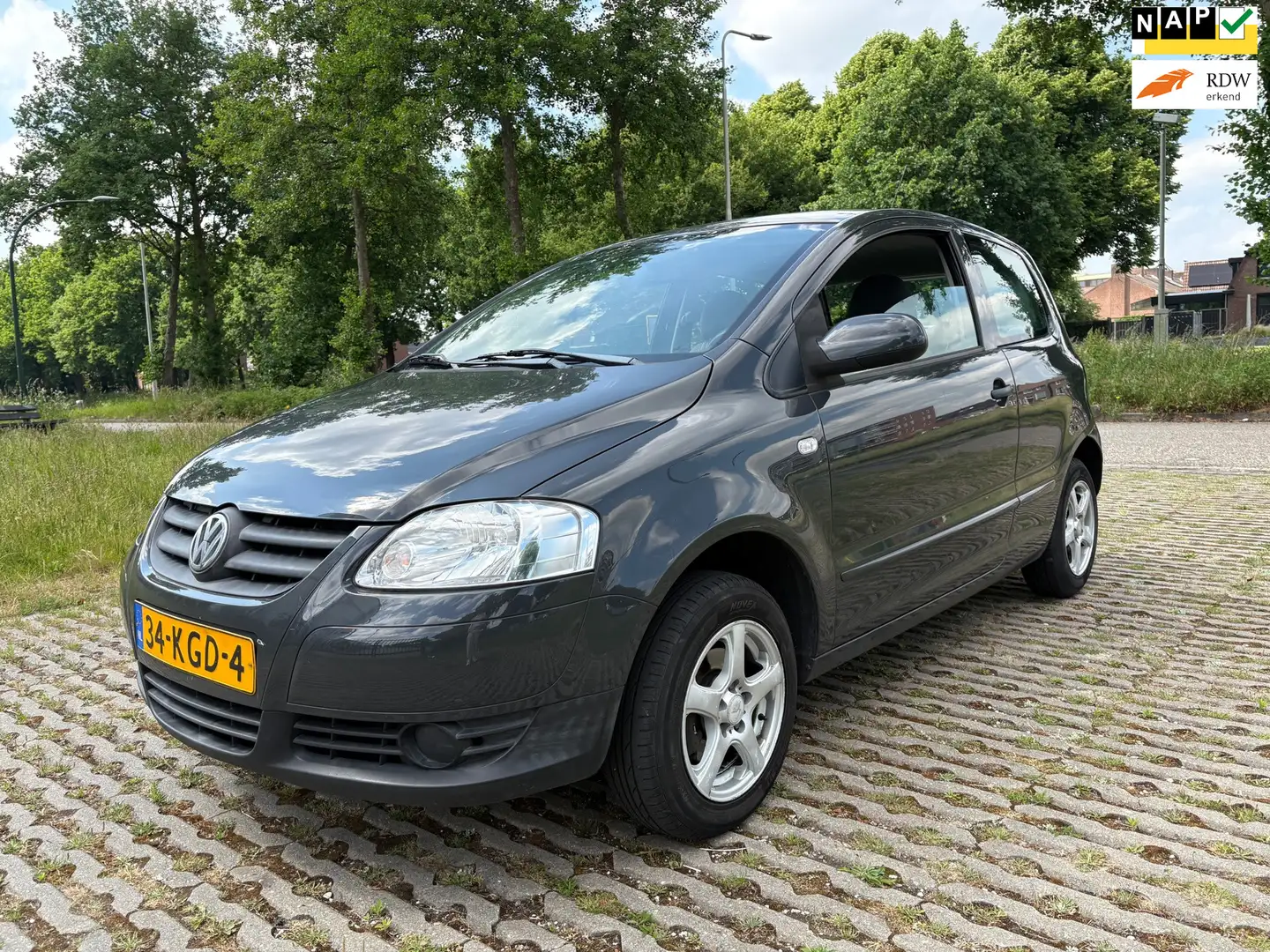 Volkswagen Fox 1.2 Trendline / nette auto Gris - 1