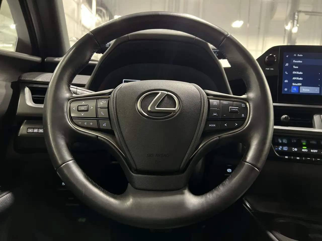 Lexus UX снимка Lexus UX