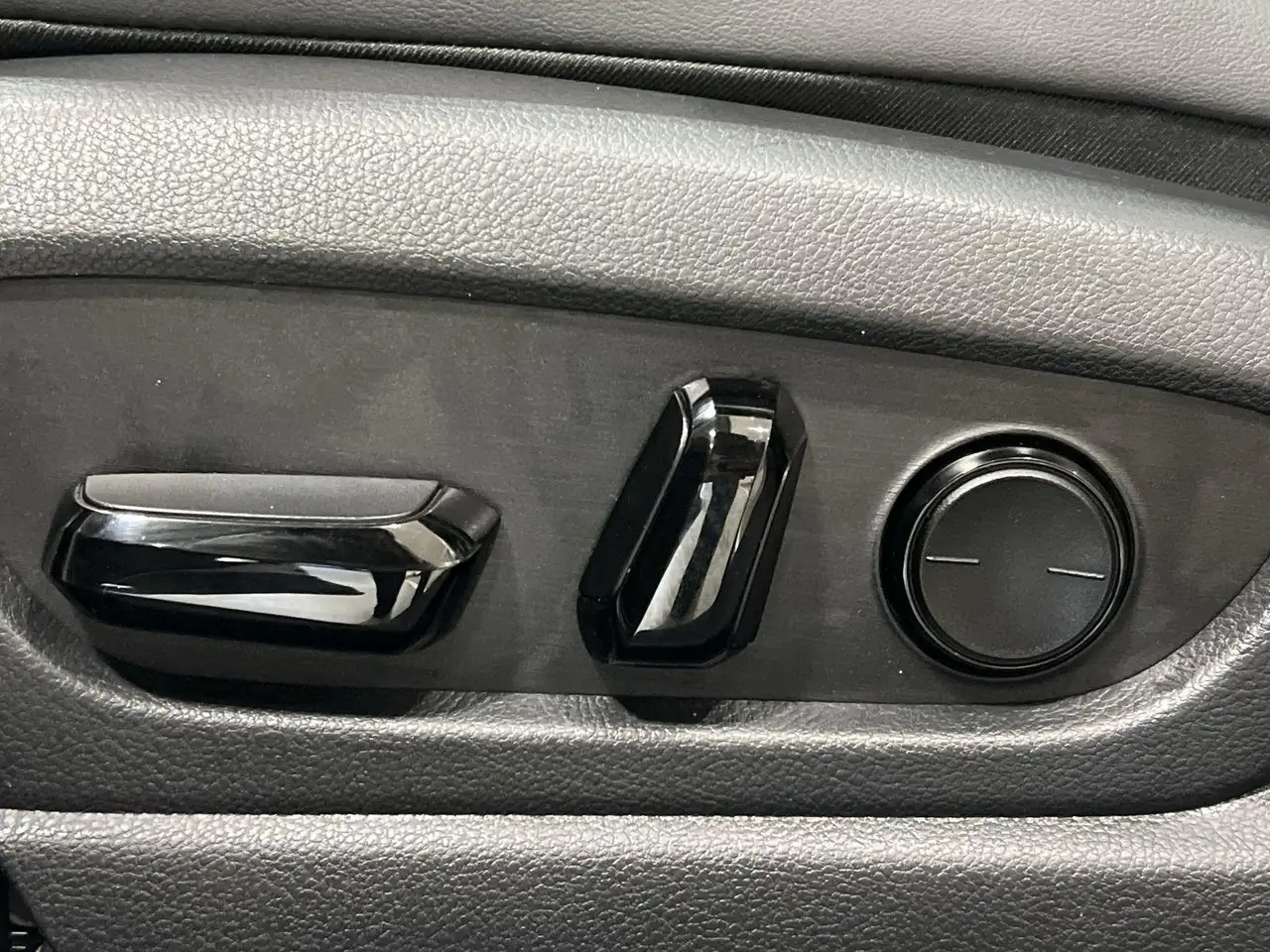 Lexus UX снимка Lexus UX