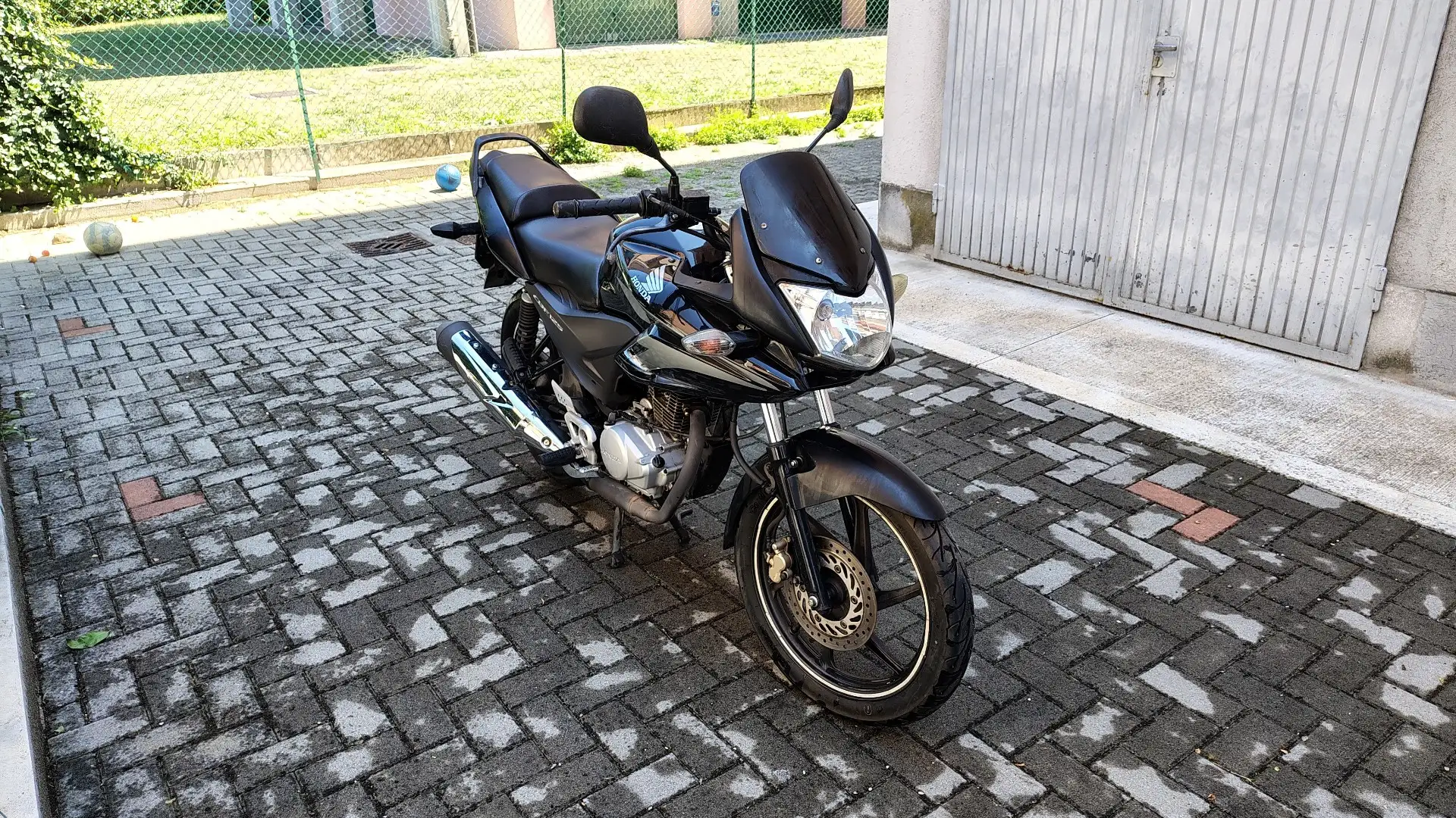 Honda CBF 125 Noir - 1