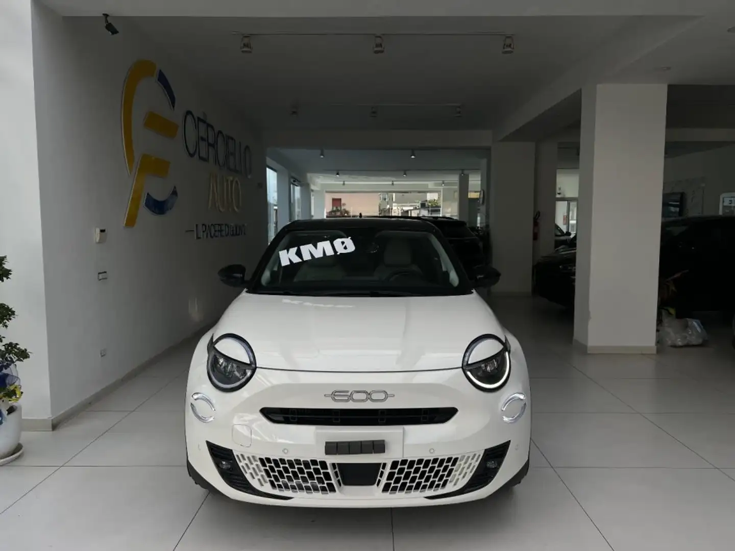 Fiat 600 Hybrid 110 CV DCT MHEV La Prima II TUA A 269,00 Blanco - 2