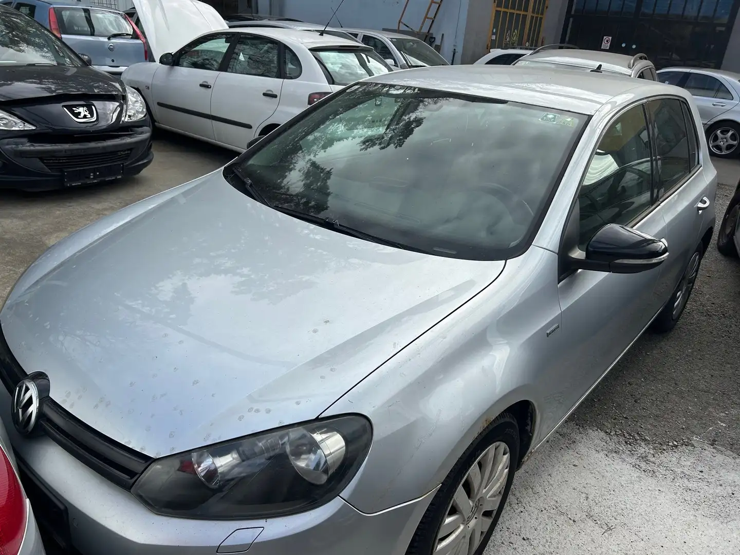 Volkswagen Golf Match Grau - 1