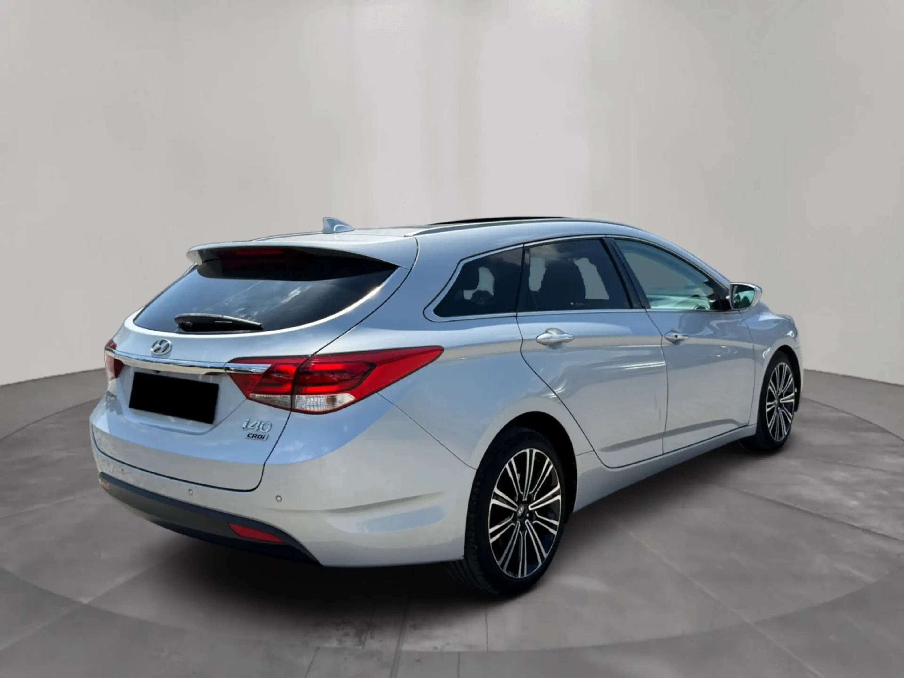 Hyundai i40 cwblue Premium 1.7CRDIAutom. XenonLederPano — photo 6