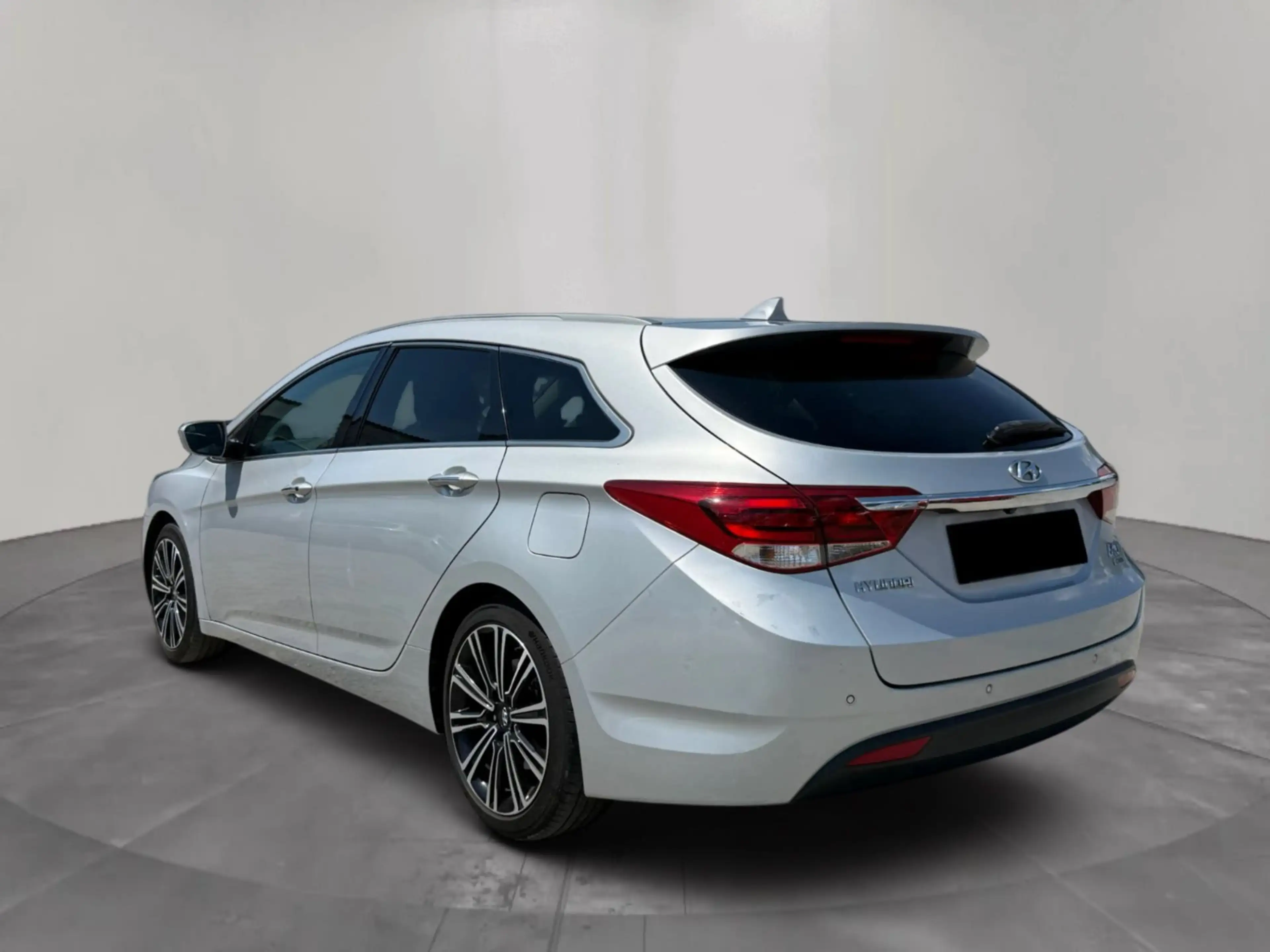 Hyundai i40 cwblue Premium 1.7CRDIAutom. XenonLederPano — photo 8