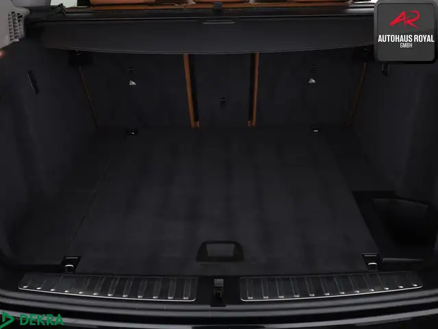 BMW X3 view 12
