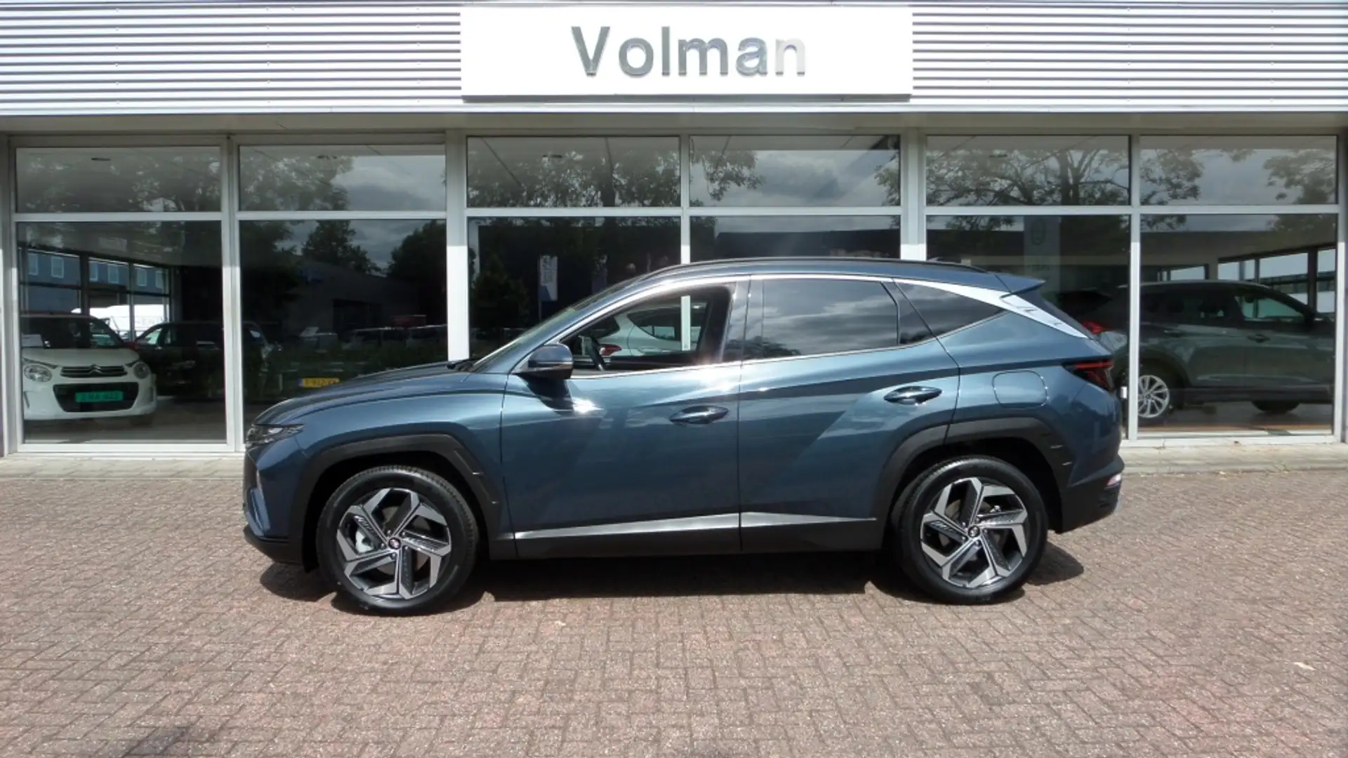 Hyundai TUCSON 1.6 T-GDI HEV Comfort Smart Grau - 2