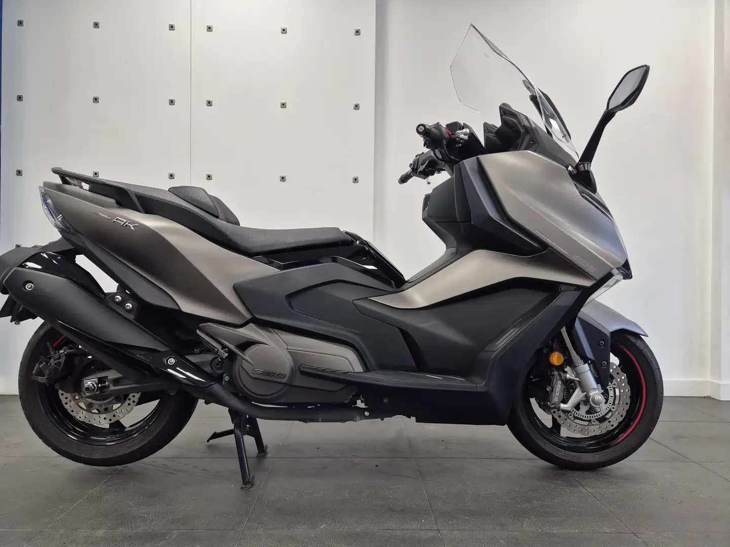 Kymco AK 550 Gri - 1