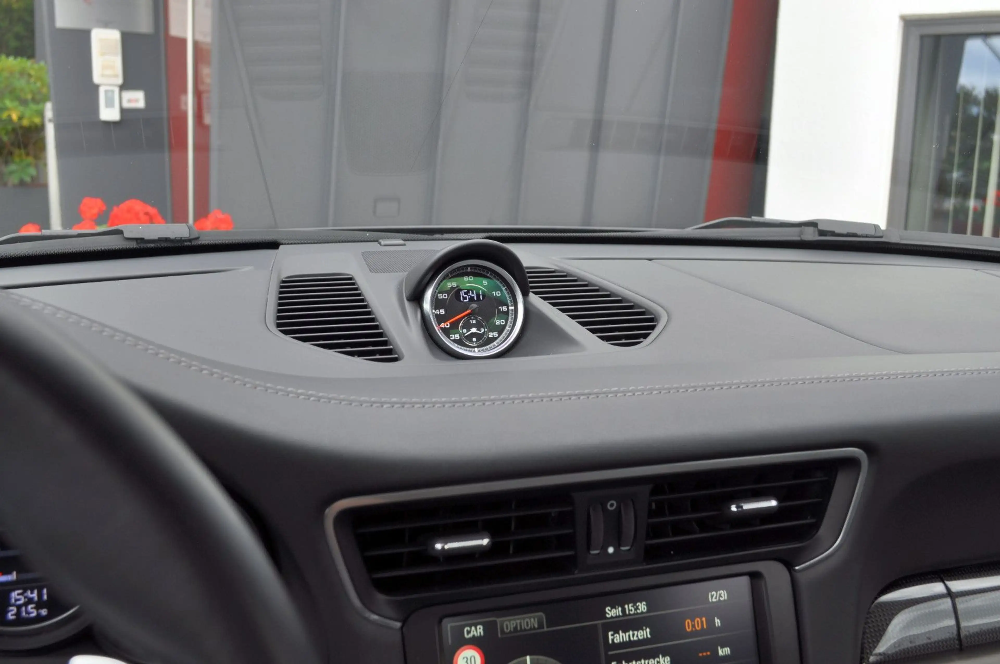 Porsche 991 Turbo S Cabrio *1.Hand+Approved+PDCC+PCCB* — photo 12