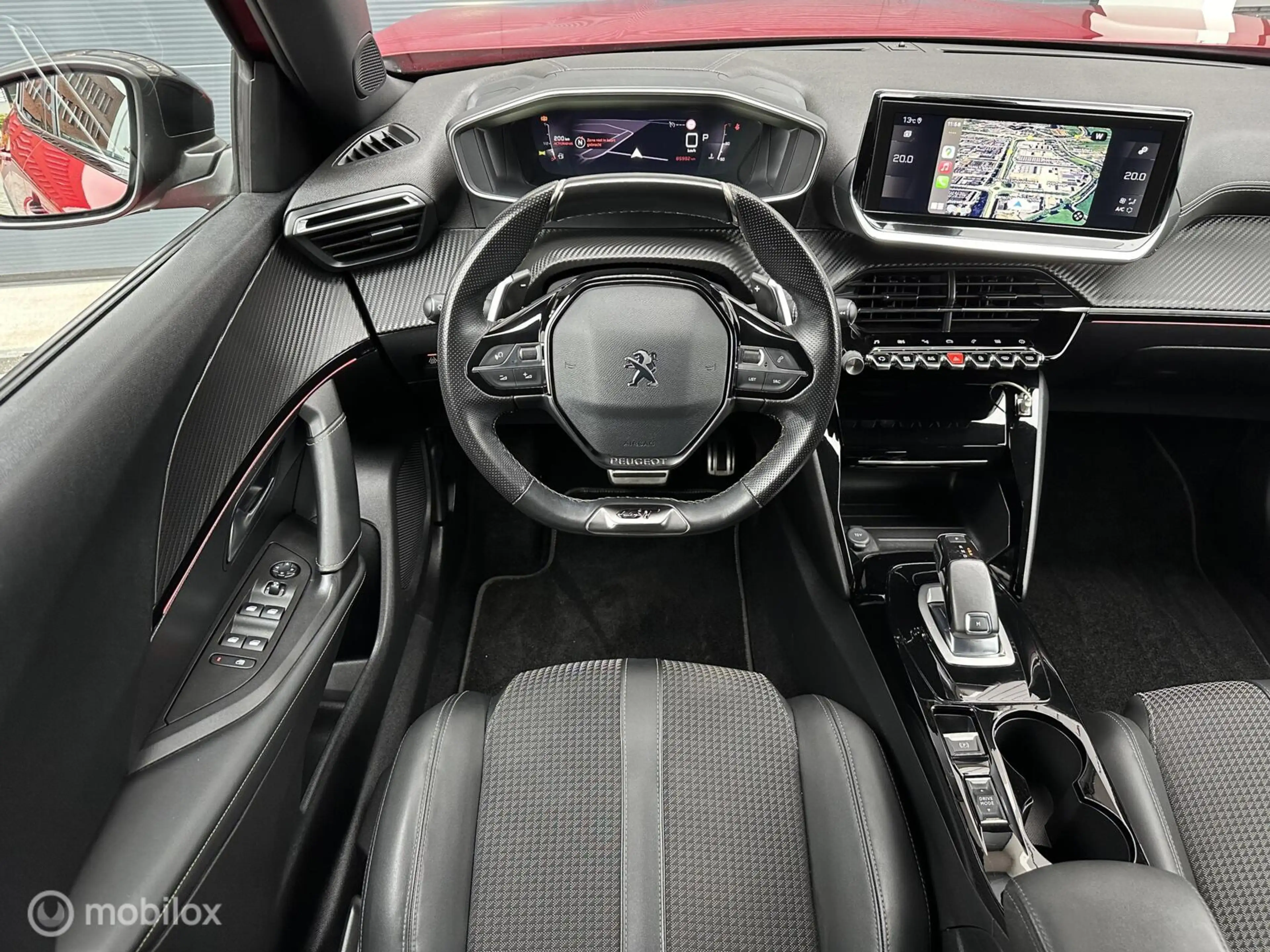 Peugeot 2008 1.2 PureTech GT Panodak Virtual Navi Carplay Camer — photo 13