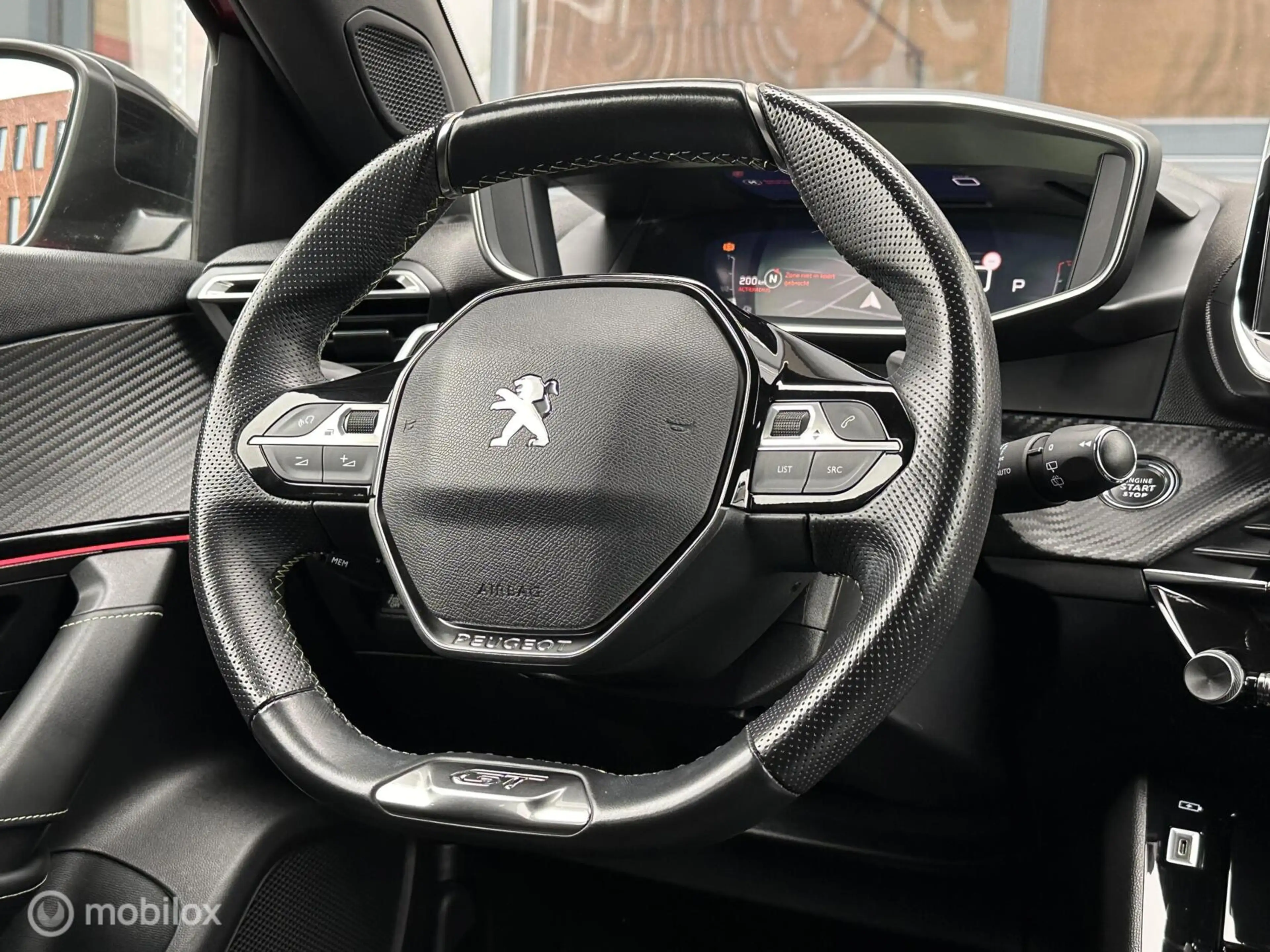Peugeot 2008 1.2 PureTech GT Panodak Virtual Navi Carplay Camer — photo 5