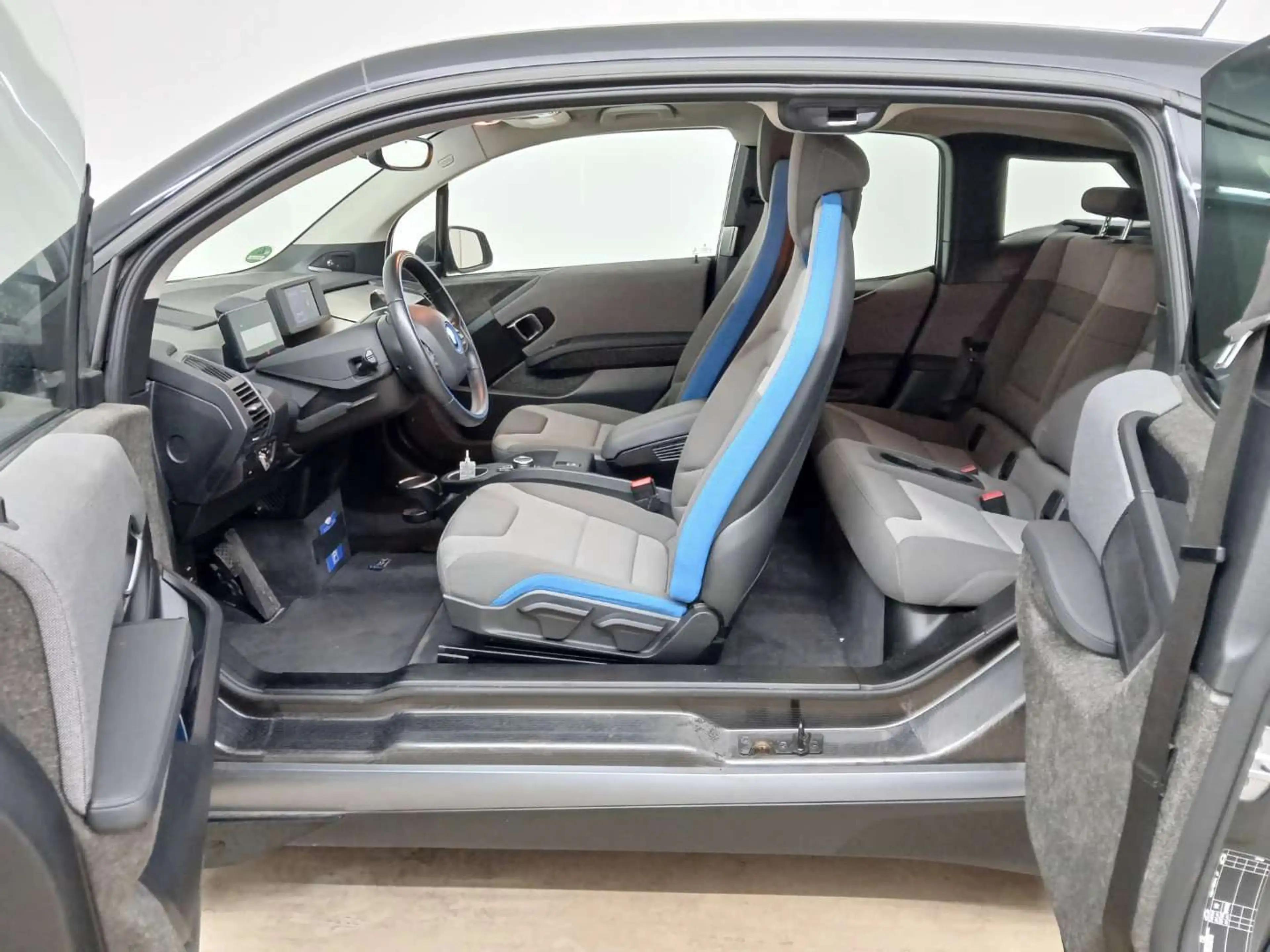BMW i3 S 120Ah 42 kWh | Camera | Snellader | CarPlay | Co — photo 8