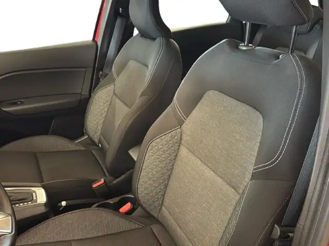 Renault Captur view 12