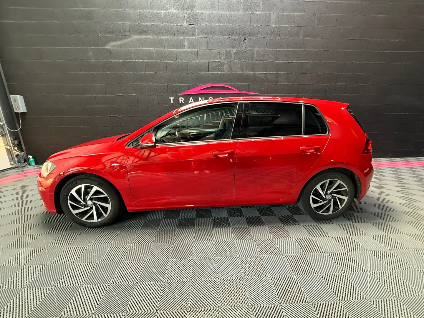 Volkswagen Golf Carat Rouge - 2