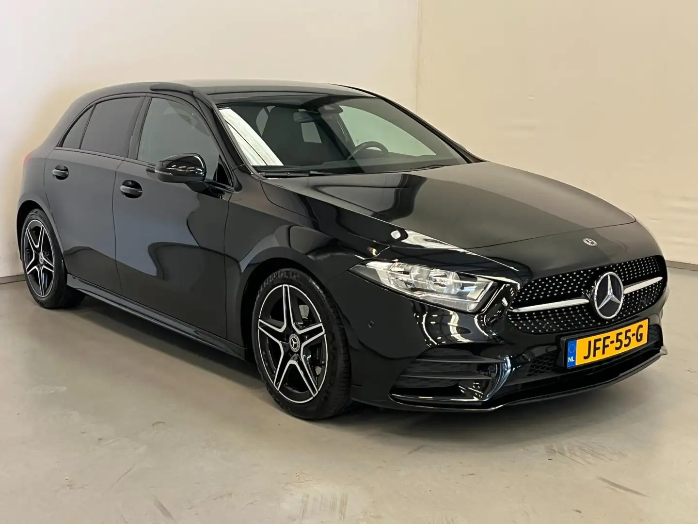 Mercedes-Benz A 200 AMG Night Edition / Sfeerverlichting Schwarz - 2