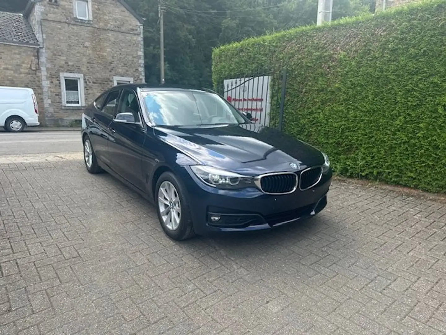 BMW 318 Gran Turismo dA Azul - 2