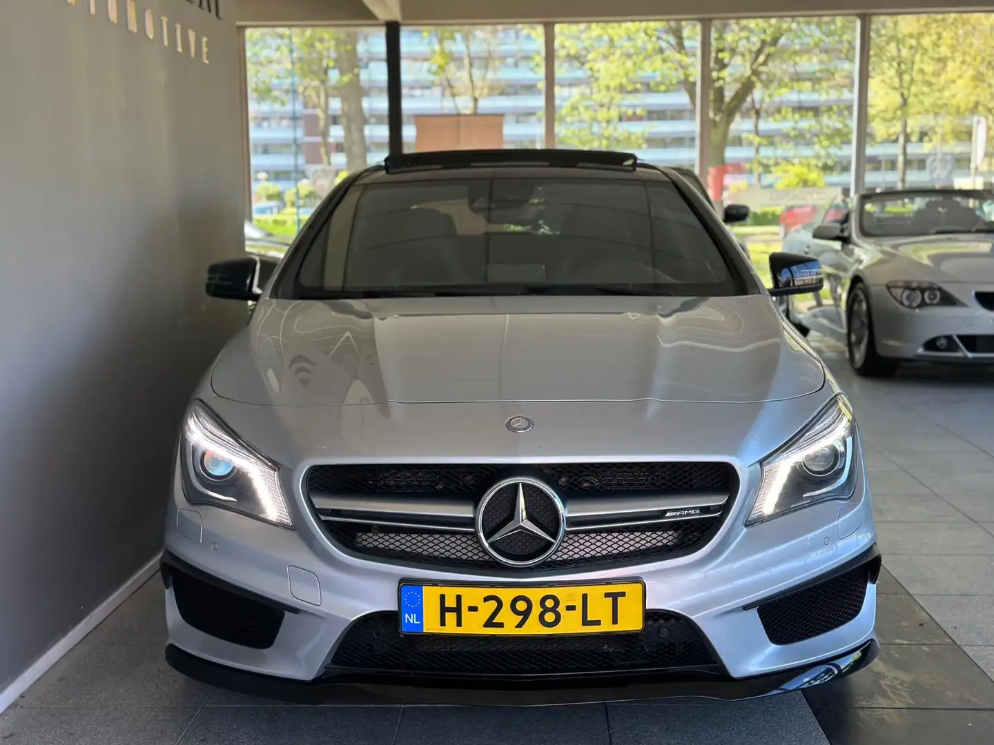 Mercedes-Benz CLA 45 AMG 4MATIC|PANO|MEMORY Grau - 2