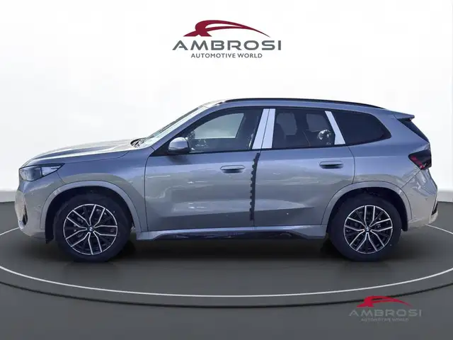 BMW X1 view 3
