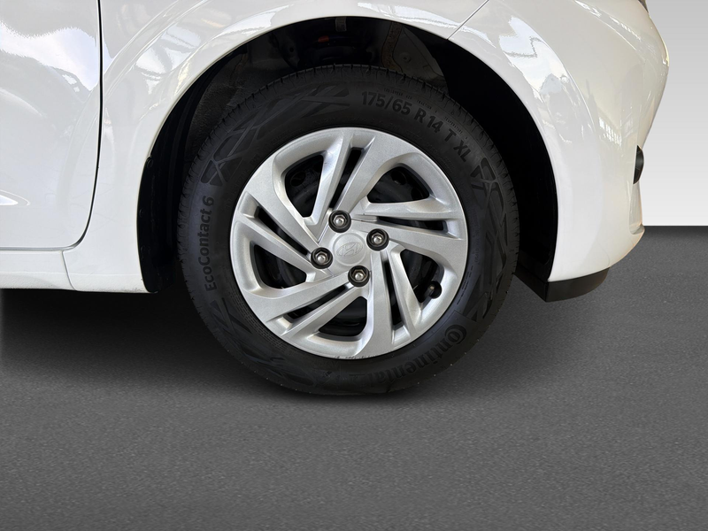 Hyundai i10 1.0 Comfort | Achteruitrijcamera | Apple Carplay/A — photo 9