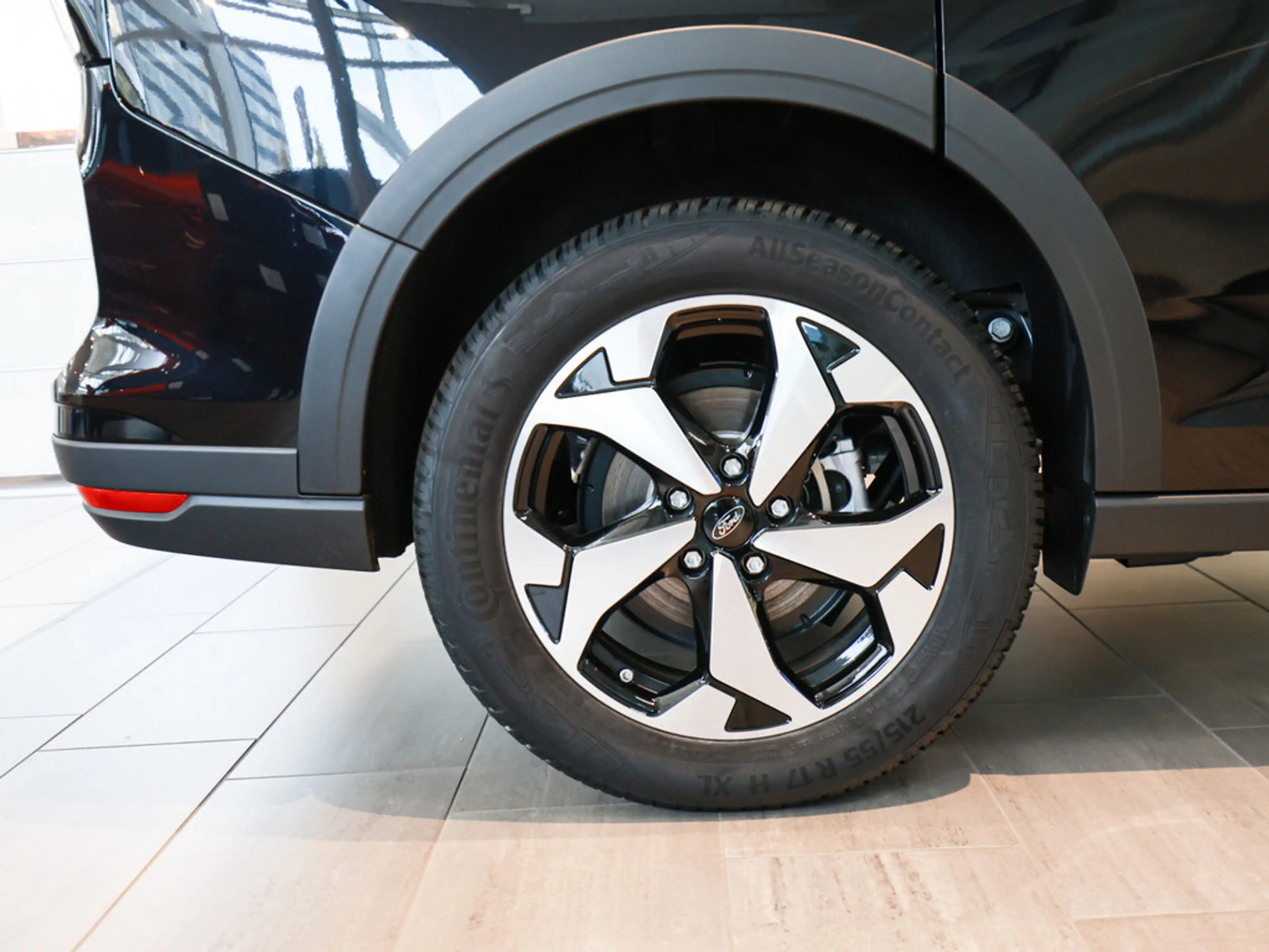 Ford Tourneo Connect Active 2.0l EcoBlue AWD — photo 5