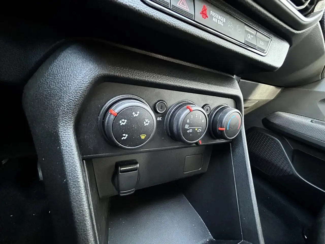 Dacia Sandero Sandero — photo 21