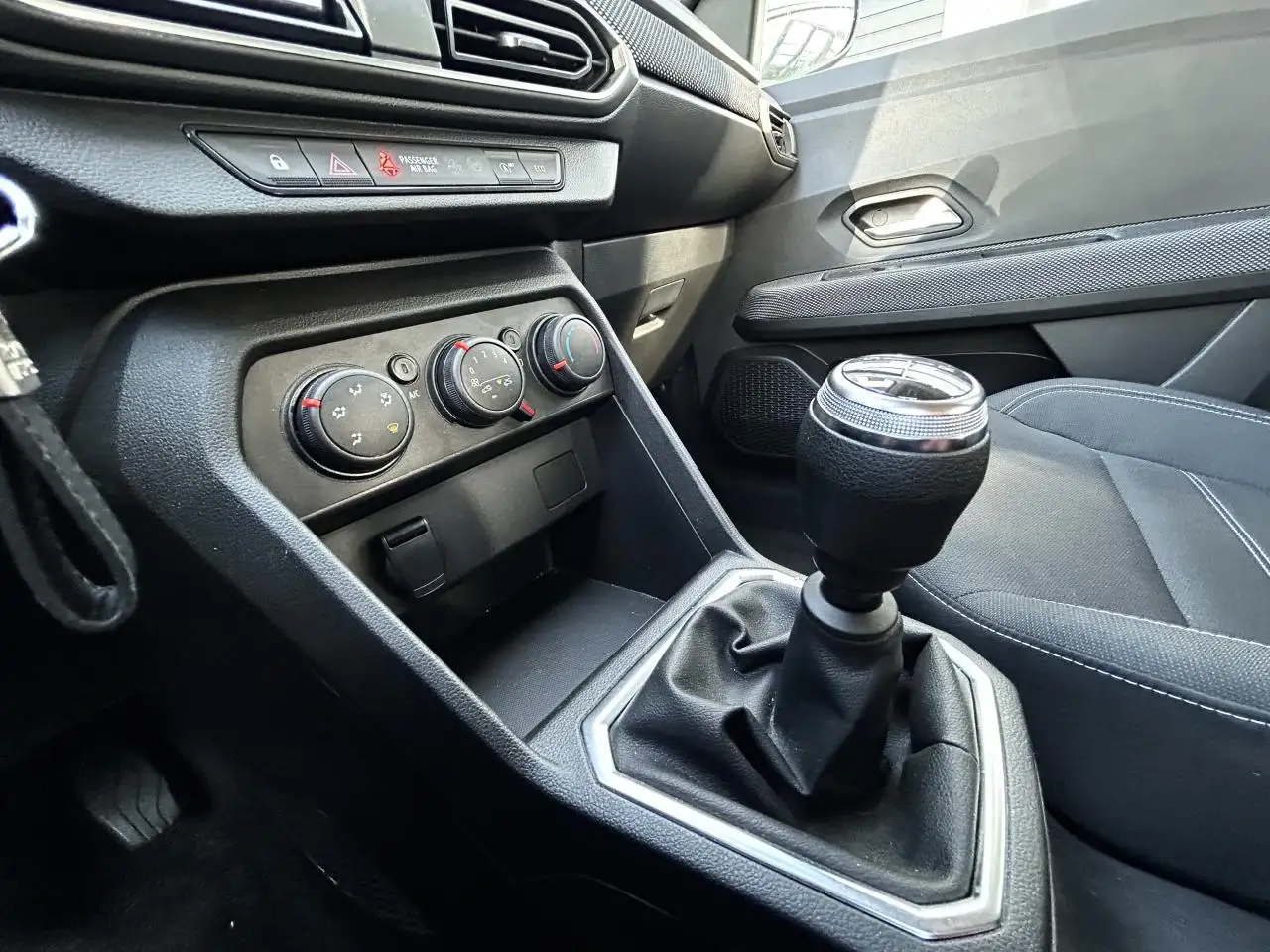 Dacia Sandero Sandero — photo 22