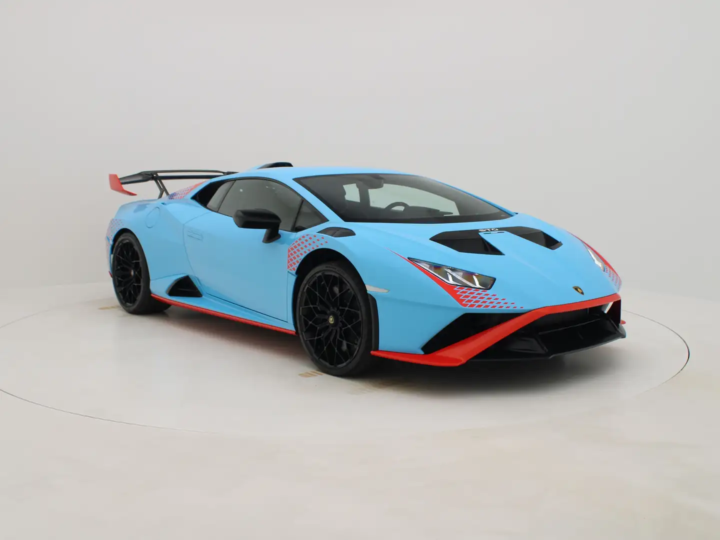Lamborghini Huracán Huracan STO LP640-2 Bleu - 2