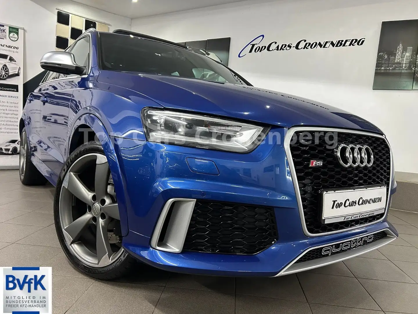 Audi RS Q3 2.5 TFSI quattro*Panorama*Rotor*Navi*Bose* Blau - 1