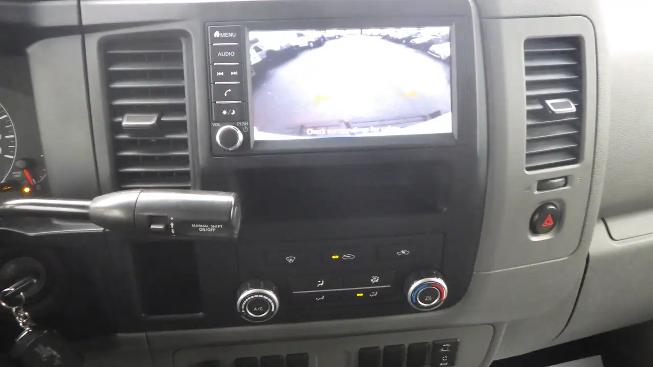 Nissan NV Cargo снимка Nissan NV Cargo